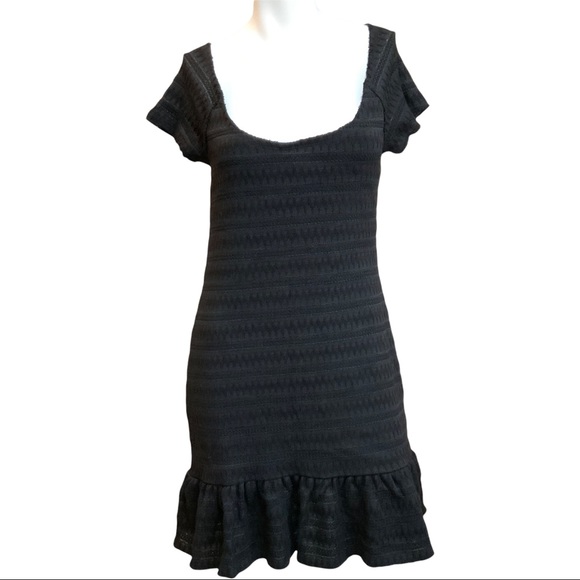 FREE PEOPLE Black Knit Cap sleeve Sheath Dress With Ruffle Flounce Hem size L - Picture 5 of 12